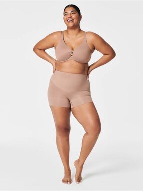SPANXsculpt™ Seamless Power Shorty Body Shapewear in Oat